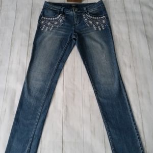 Allen B by Allen Schwartz Women Zipper jeans size 6 with jewelry  Pockets